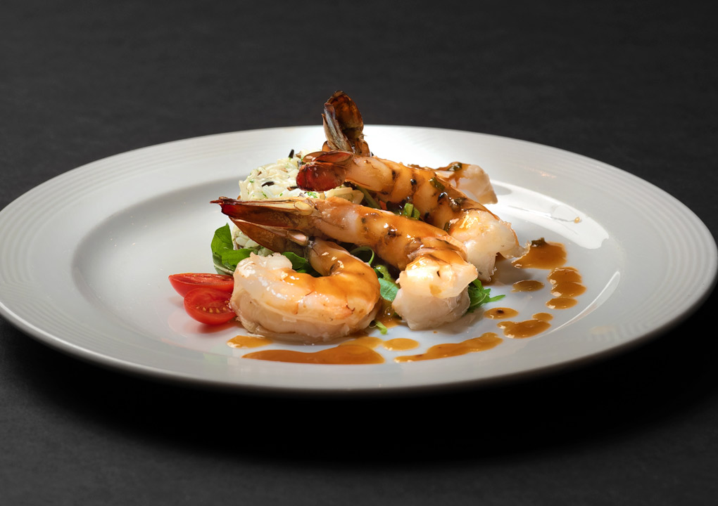 Platos Fuertes, Camarones con salsa de Curry y Coco